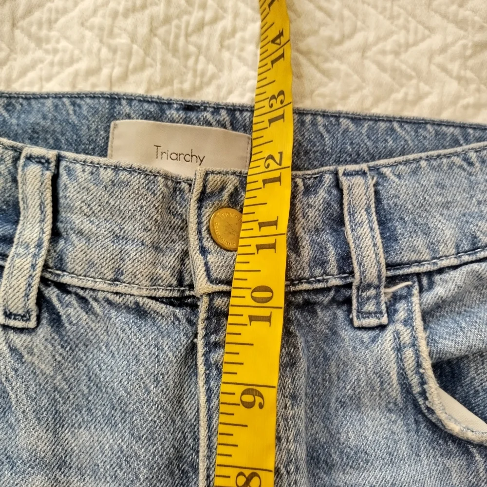 Triarchy distressed Mid Wash Straight jeans Sz 25